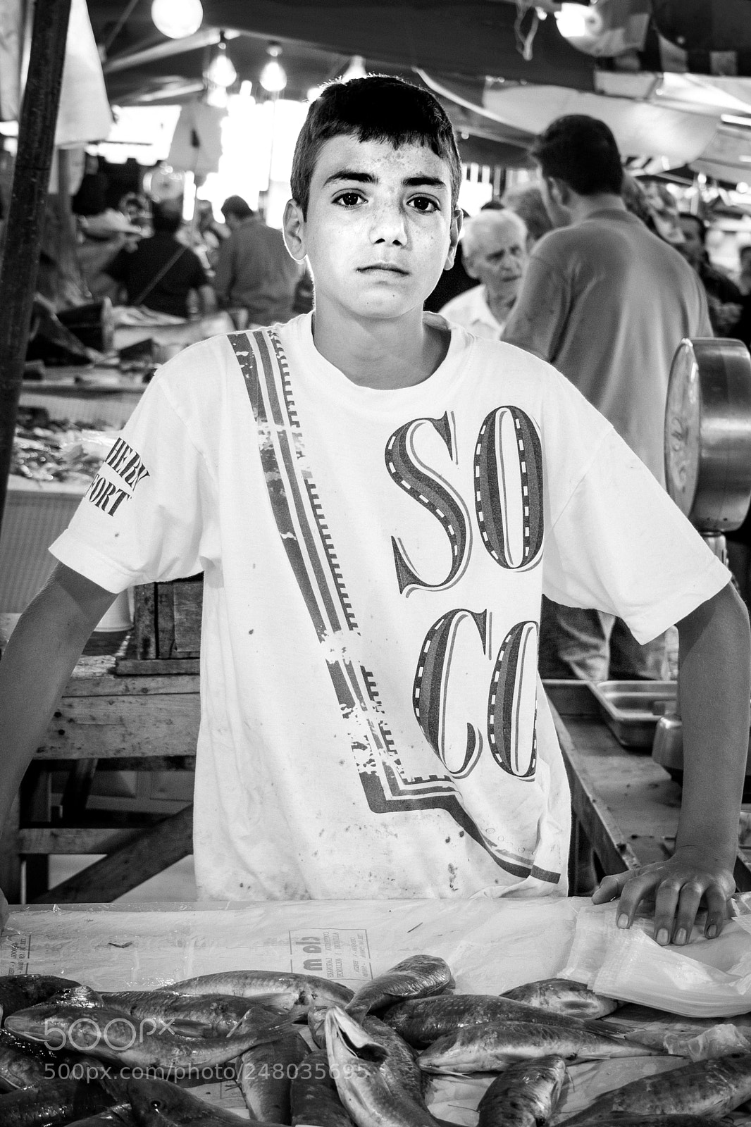 Canon EOS 1000D (EOS Digital Rebel XS / EOS Kiss F) sample photo. Catania fish market photography