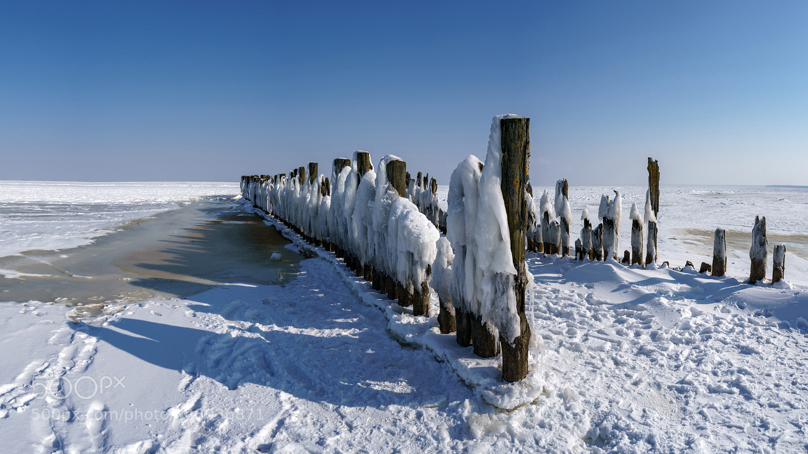 Sony a6500 sample photo. Frozen baltic photography
