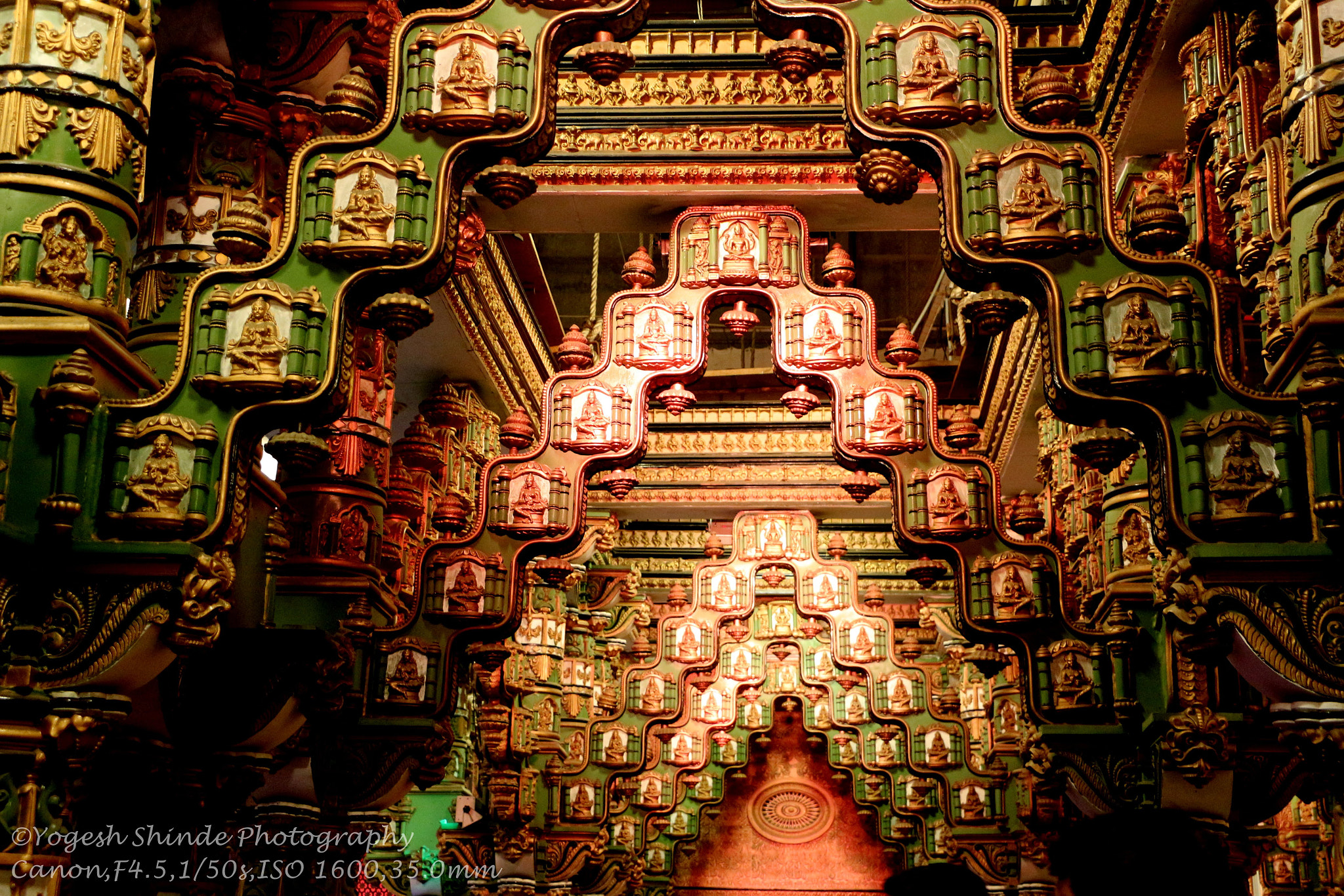 Canon EOS 650D (EOS Rebel T4i / EOS Kiss X6i) sample photo. Symmetry photography