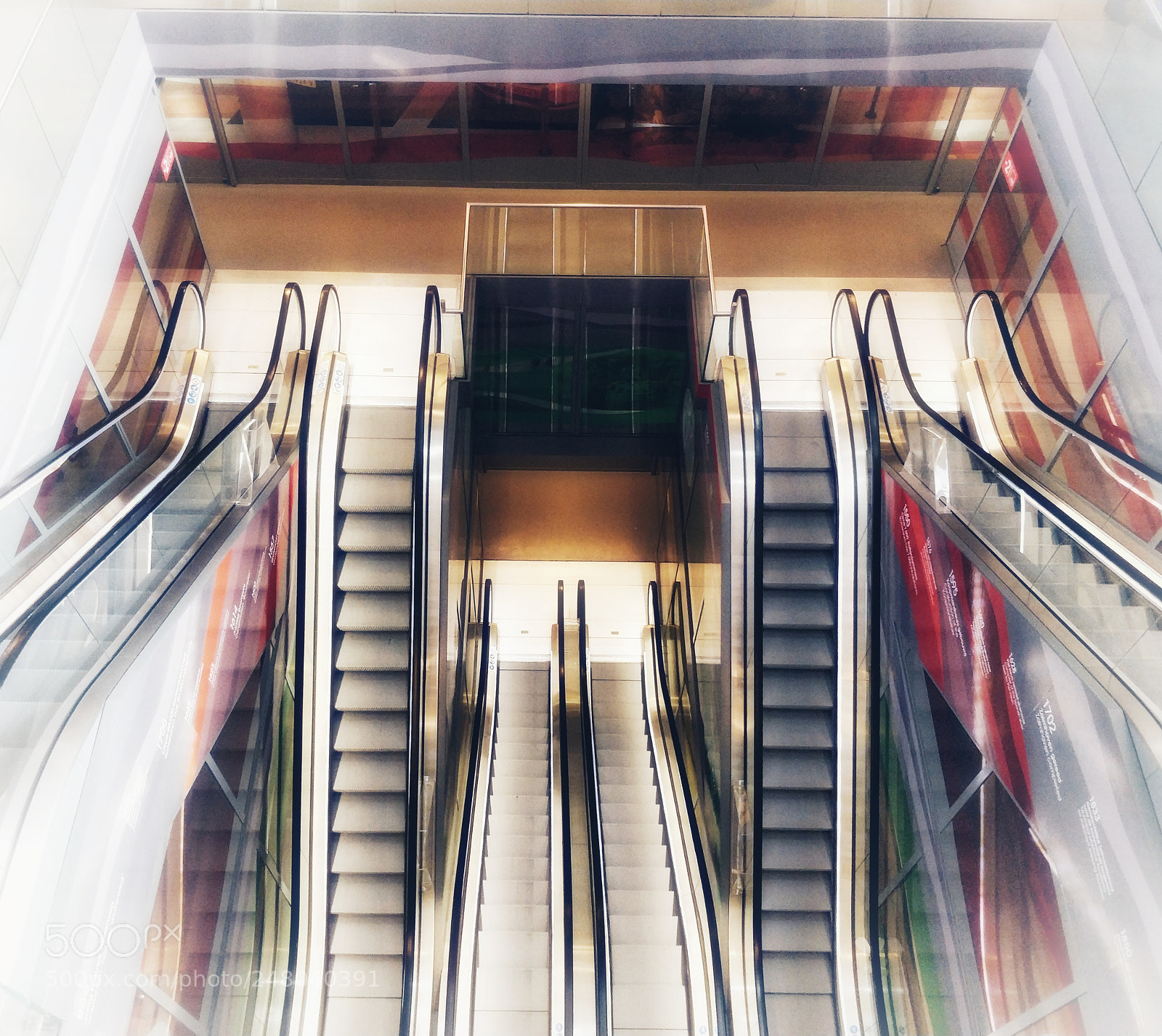 OnePlus 5T sample photo. The stairway2 photography