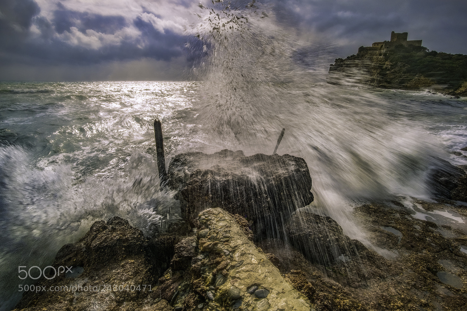 Fujifilm X-T2 sample photo. Into the waves. www.giacomospinsanti.it photography