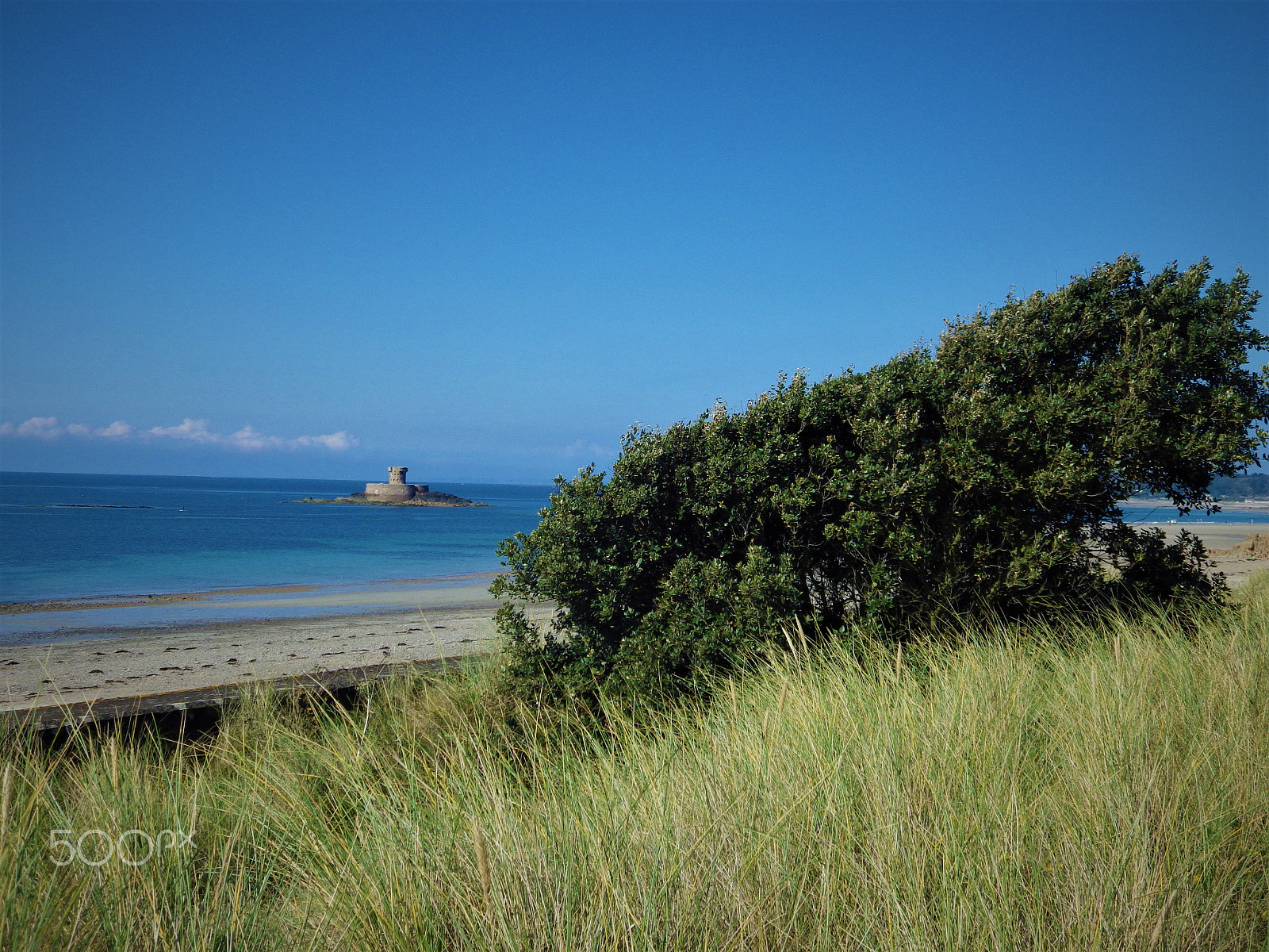 Pentax X-5 sample photo. A round tower fortification on the horizon. photography