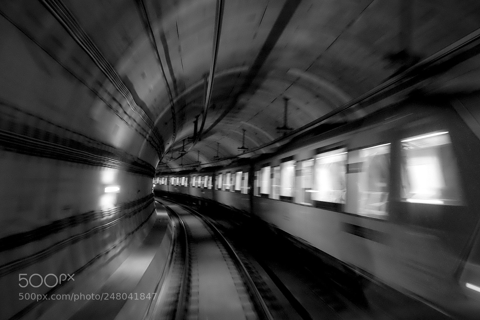 Fujifilm X-T10 sample photo. Subway life photography