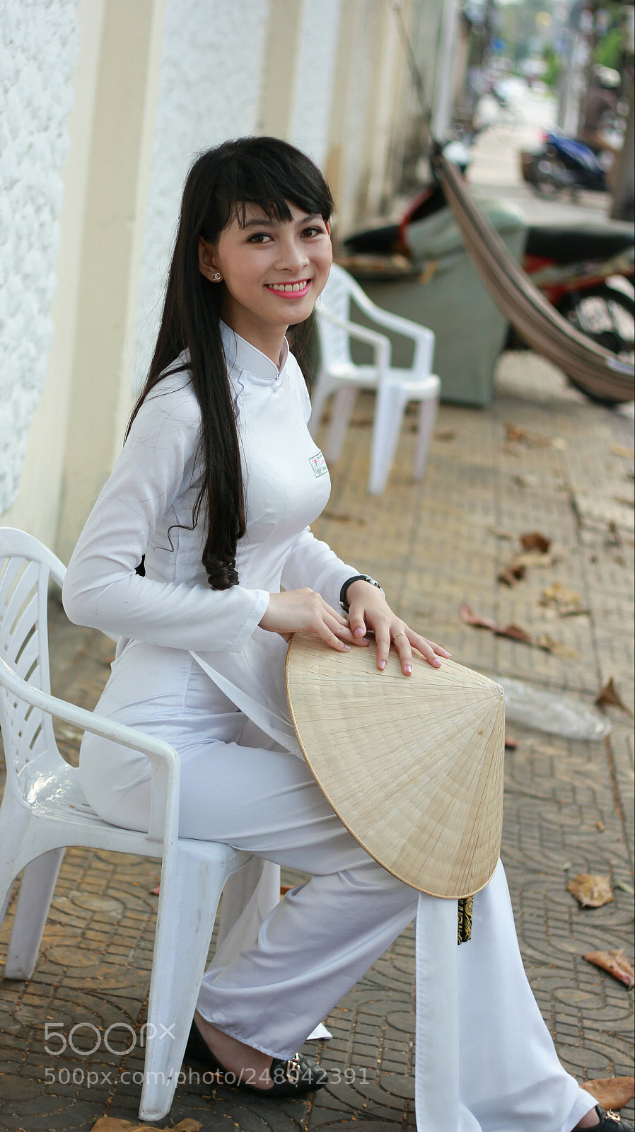 Canon EOS 60D sample photo. Long dress photography