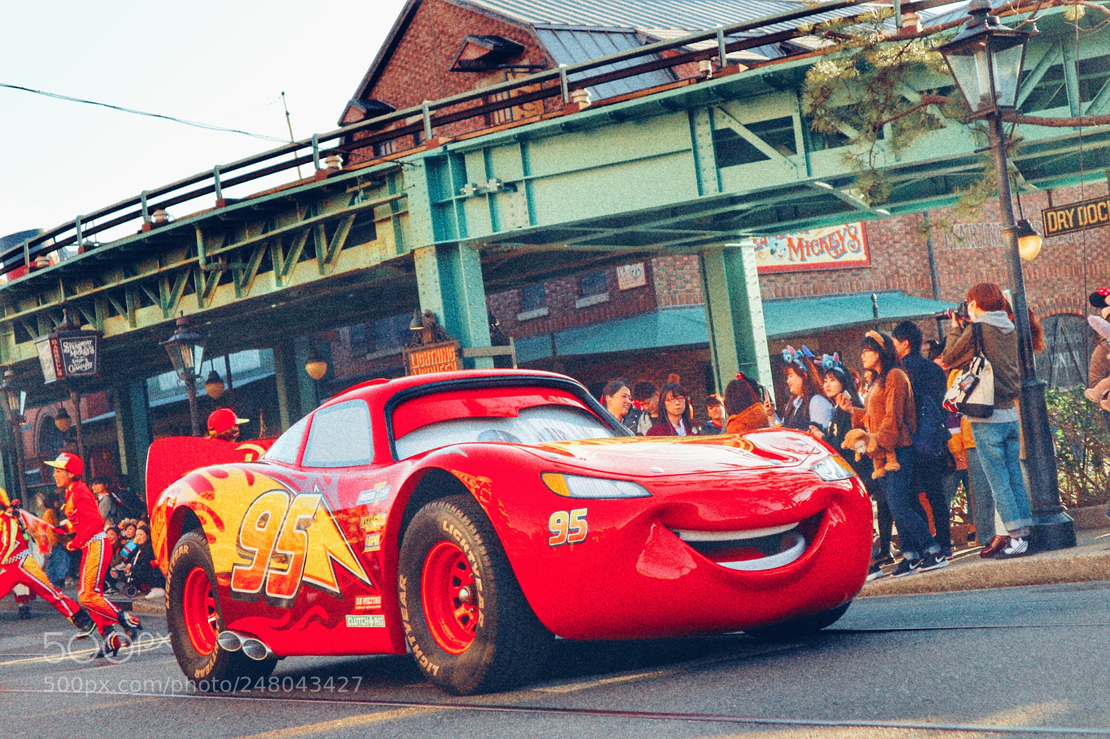 Canon EOS M10 sample photo. Lightning mcqueen photography