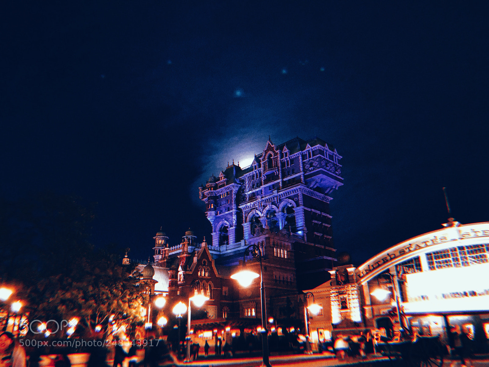 Apple iPhone sample photo. Be thrilling and scary photography