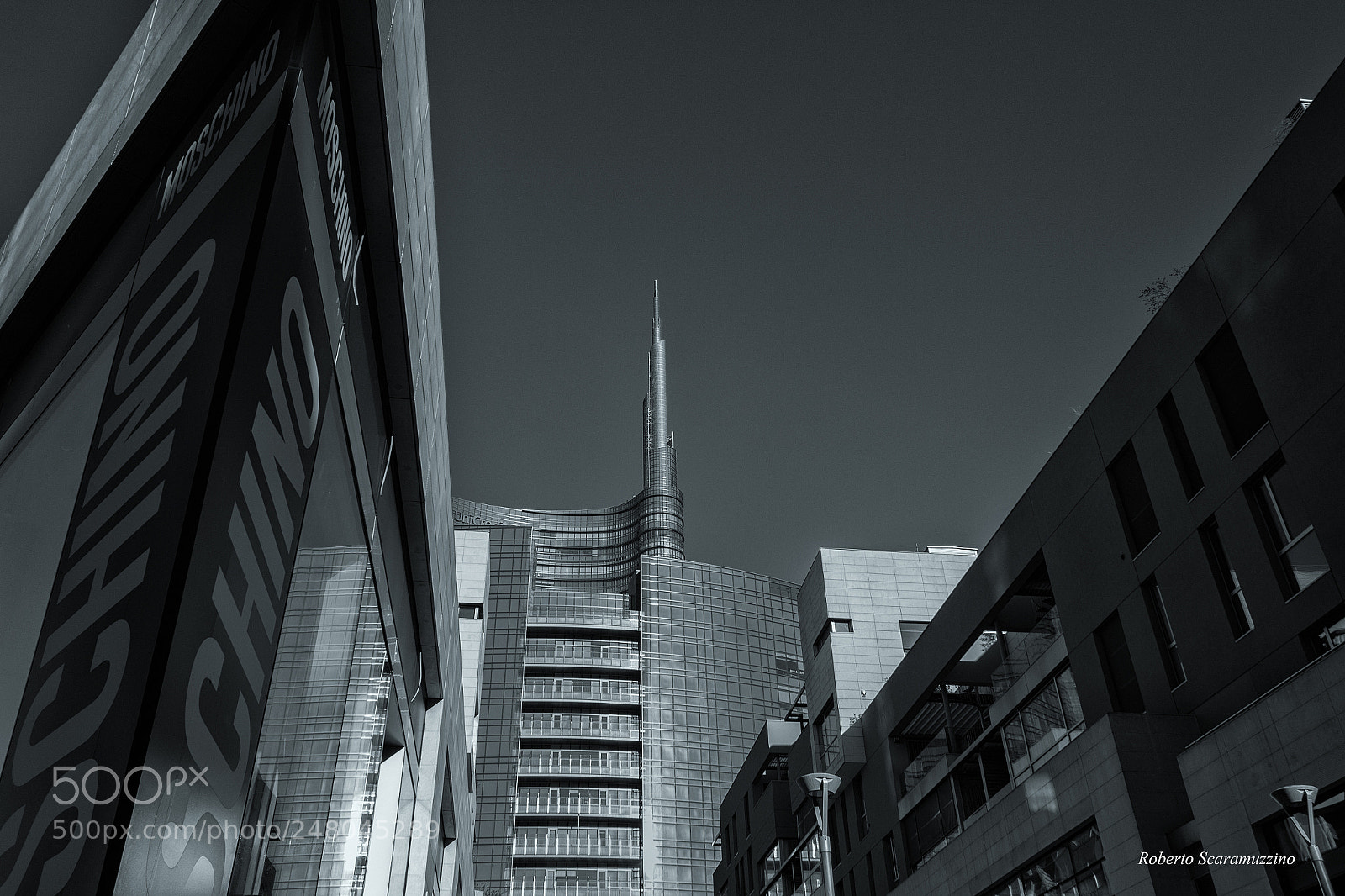 Canon EOS 1300D (EOS Rebel T6 / EOS Kiss X80) sample photo. Gae aulenti, milano photography