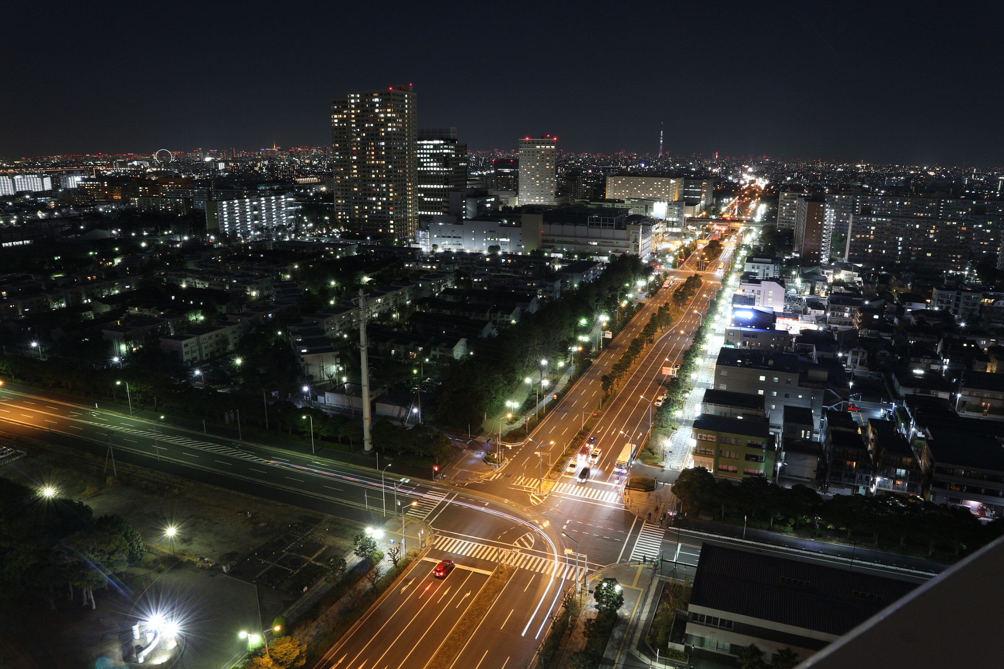 Canon EOS M10 sample photo. Sky tree looks in the distance photography