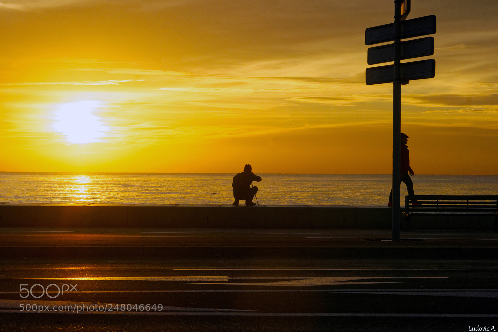 Sony Alpha DSLR-A700 sample photo. Le marcheur et le photography