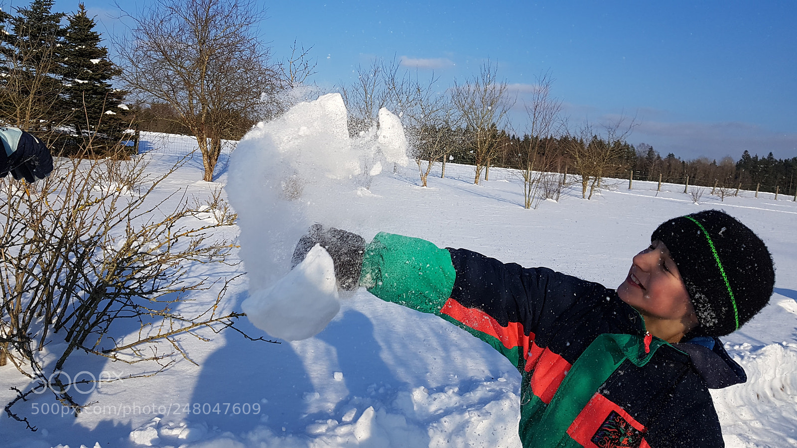 Samsung Galaxy S7 sample photo. Smashing snow photography