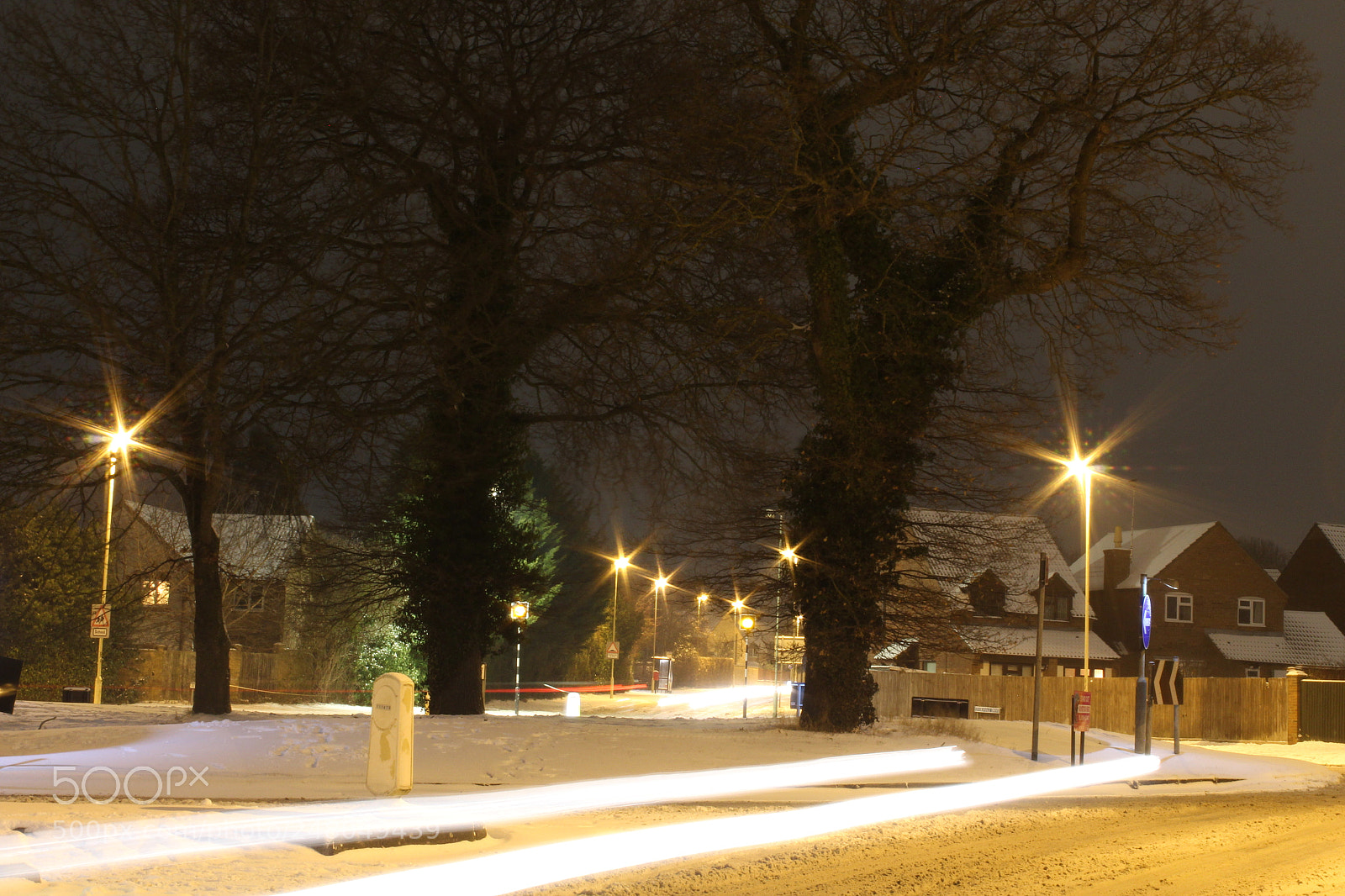 Canon EF-S 18-55mm F3.5-5.6 III sample photo. Where i live~ photography