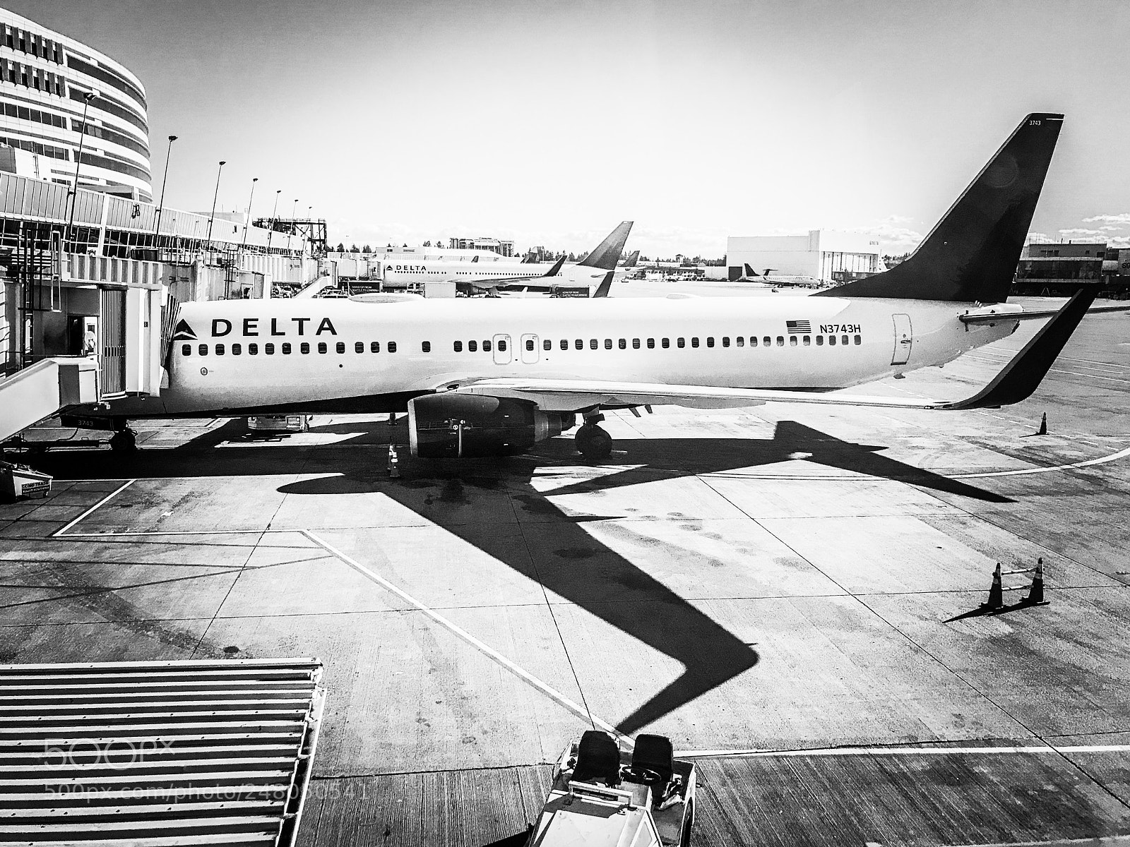 Apple iPhone 7 sample photo. Plane at gate photography