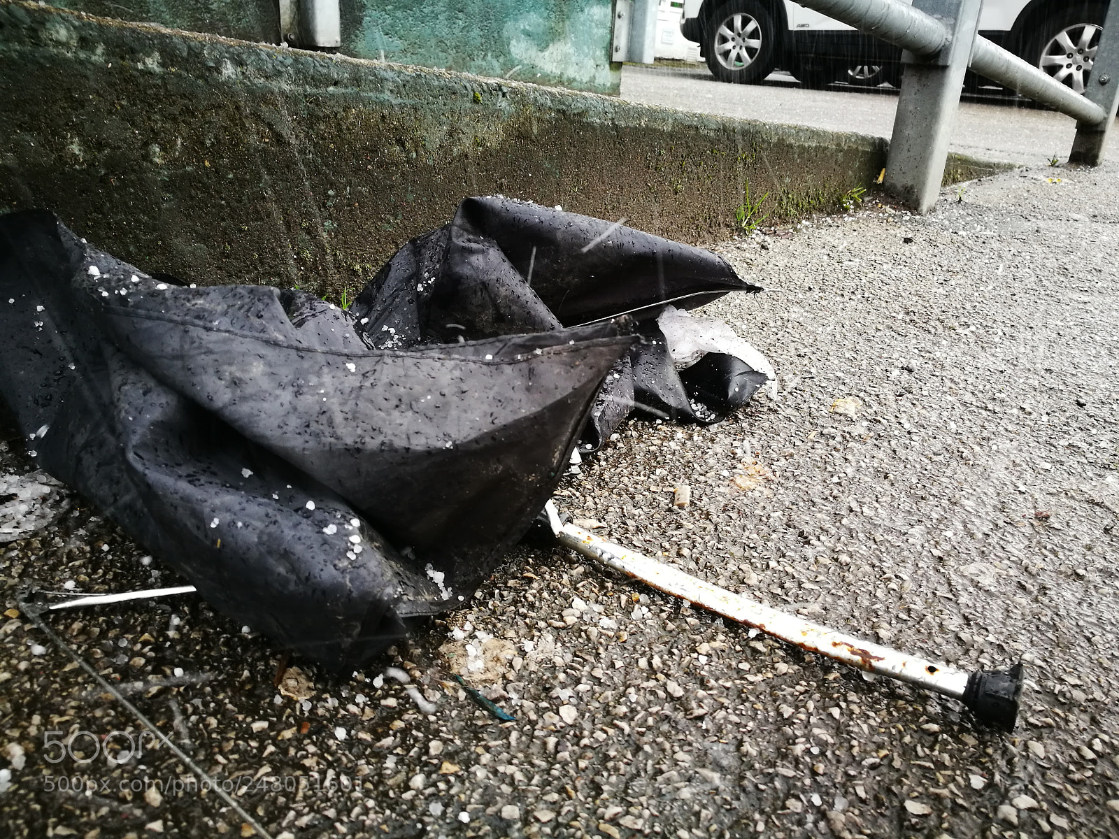 HUAWEI P9 sample photo. 'brolly in the hail photography