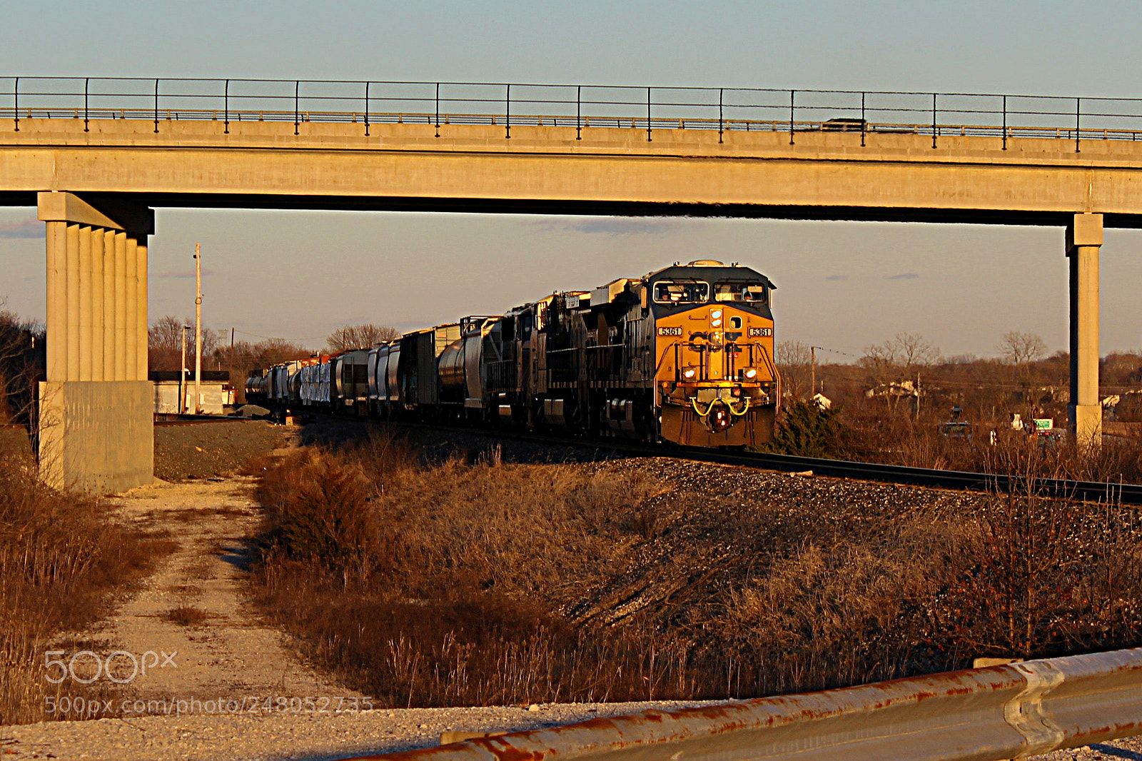 Canon EF-S 18-55mm F3.5-5.6 III sample photo. Train photography