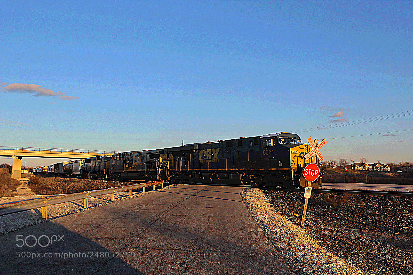 Canon EF-S 18-55mm F3.5-5.6 III sample photo. Train photography