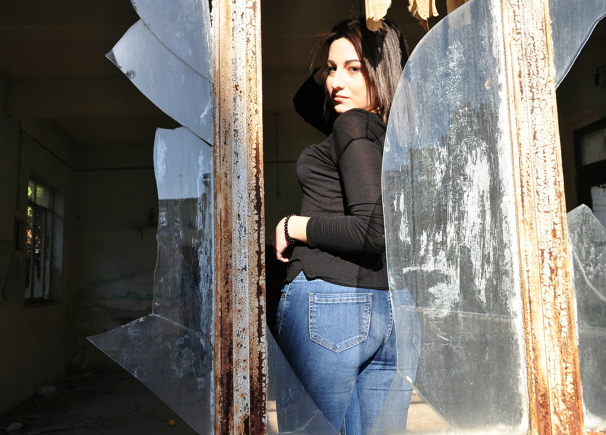 Nikon D90 sample photo. Broken windows! photography