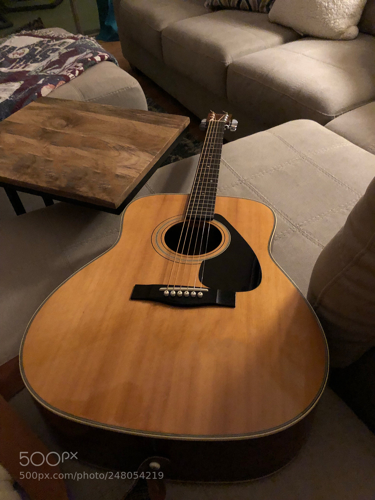 Apple iPhone 8 sample photo. Strumming my 6 string photography