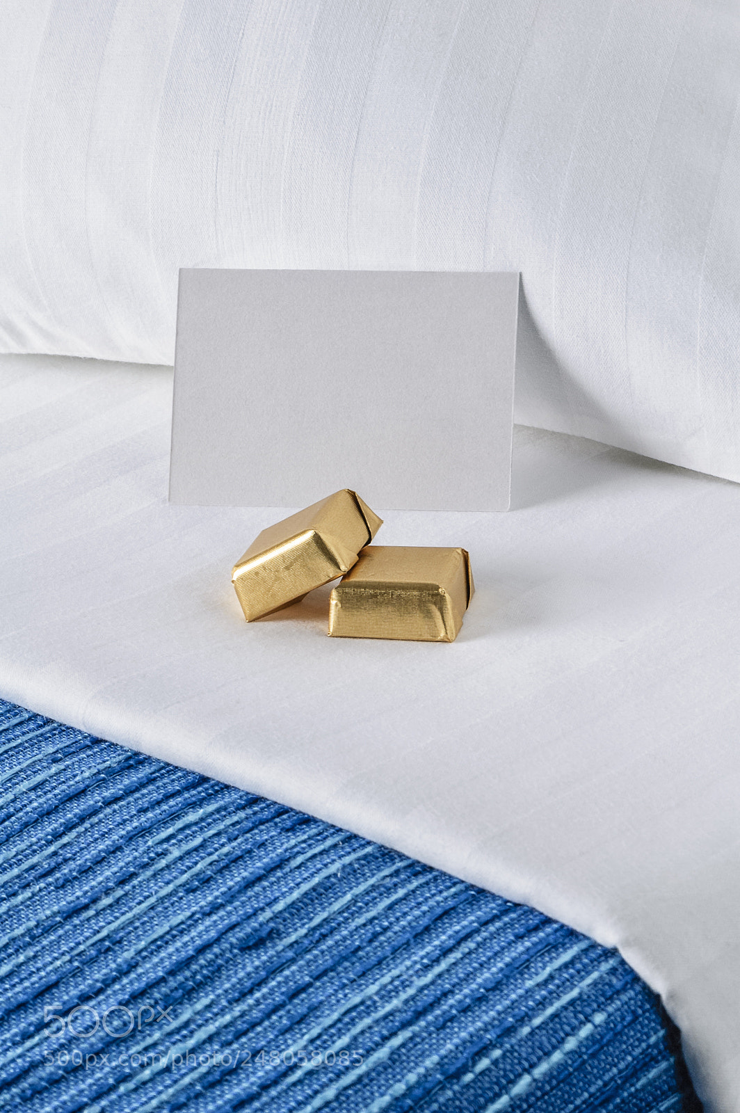 Nikon D70 sample photo. Welcome chocolates on the photography