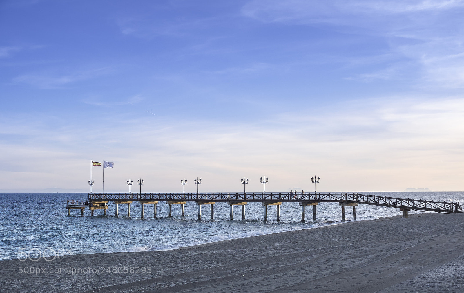 Fujifilm X10 sample photo. Pathway into the sea photography