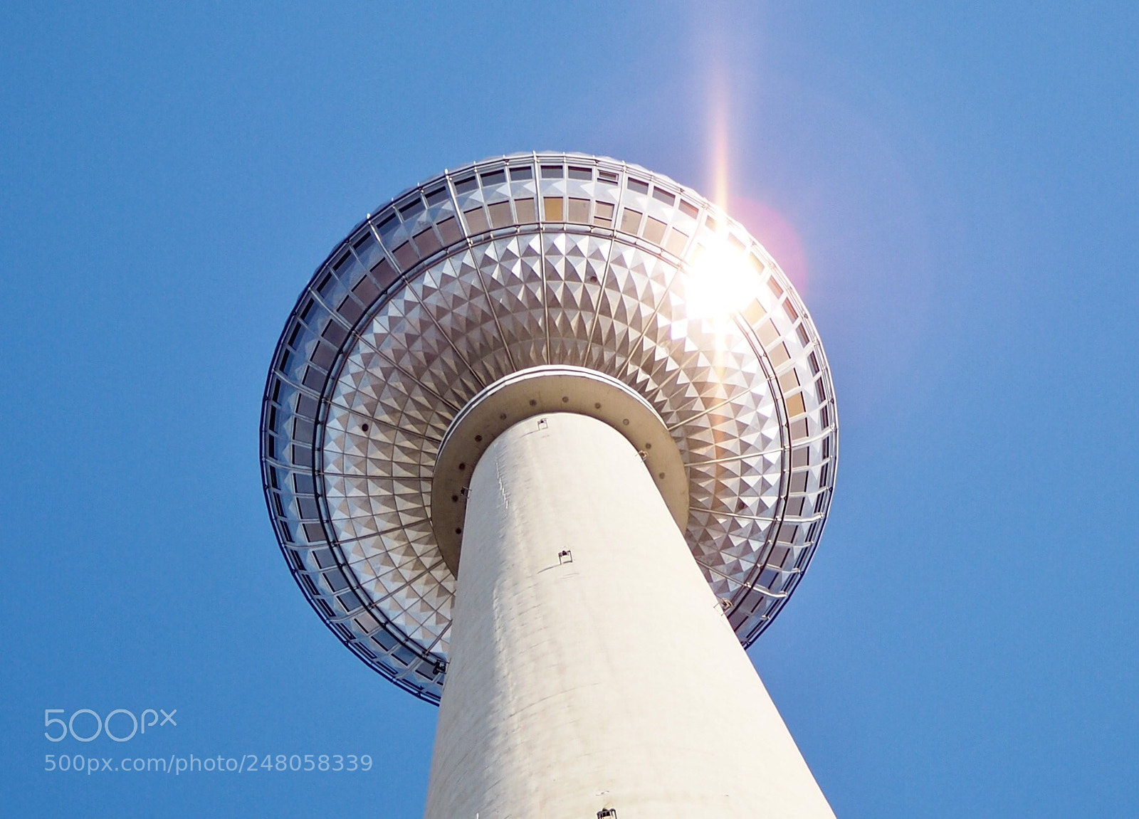 Olympus OM-D E-M10 II sample photo. Berlin alexanderplatz photography