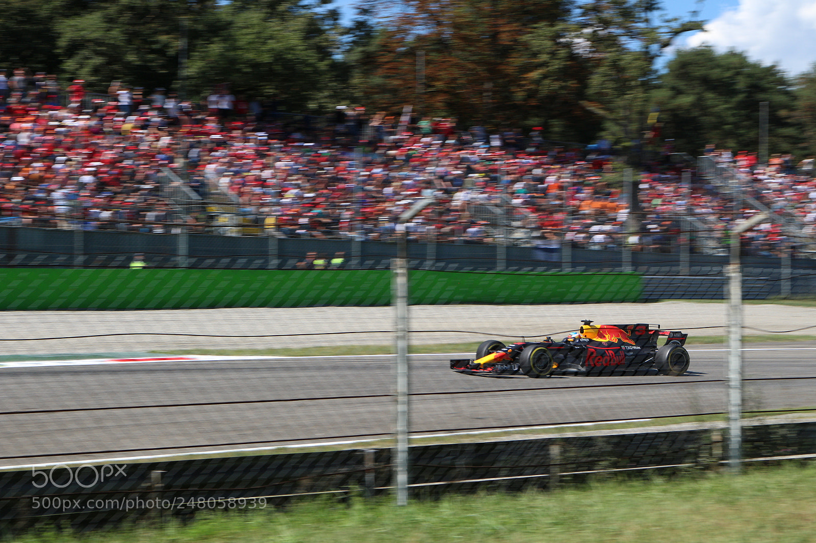 Canon EOS 100D (EOS Rebel SL1 / EOS Kiss X7) sample photo. Gp monza 2017 photography