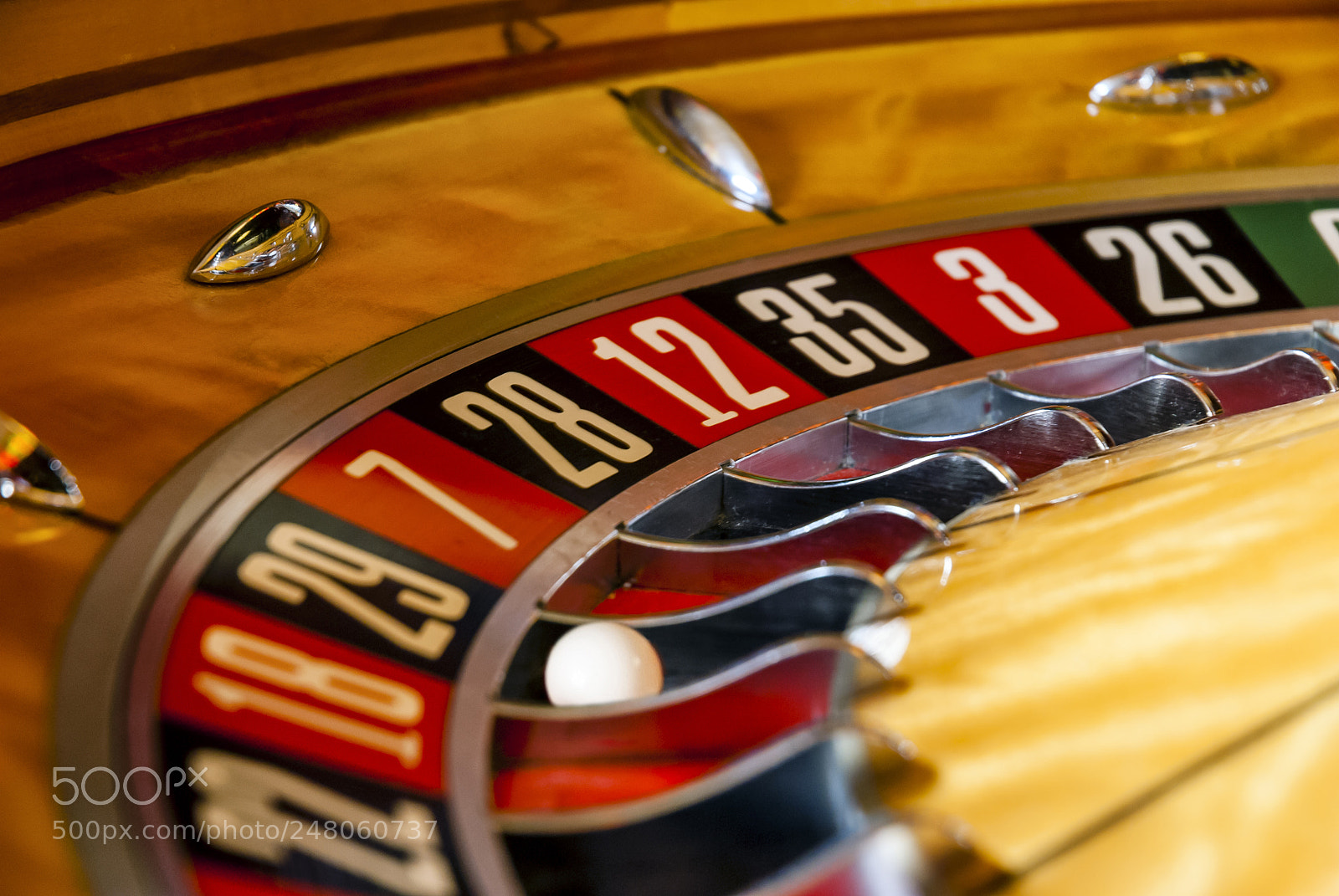 Nikon D200 sample photo. Roulette wheel with ball photography