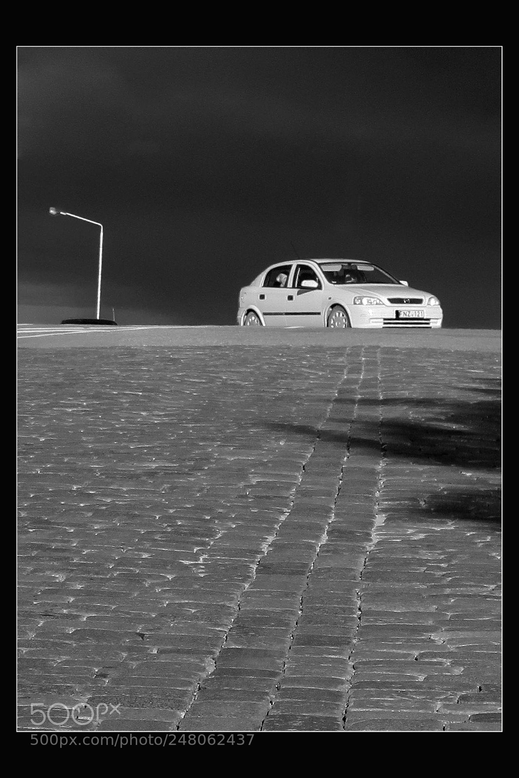 Canon PowerShot G12 sample photo. Auto gegen himmel photography
