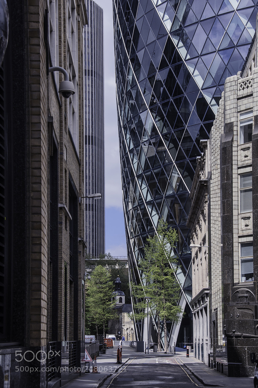 Nikon D90 sample photo. London old and new photography