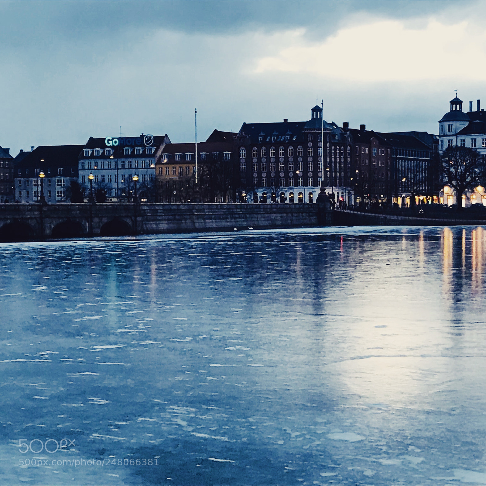 Apple iPhone 7 sample photo. Frozen lake in copenhagen photography