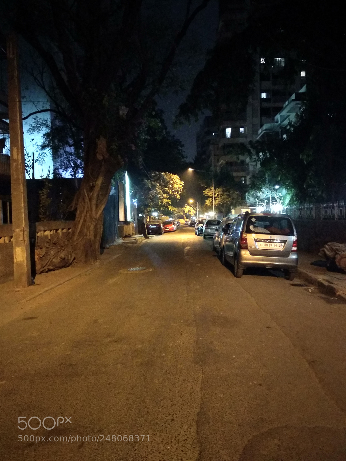 Xiaomi Mi A1 sample photo. Sleepy street of mumbai.. photography