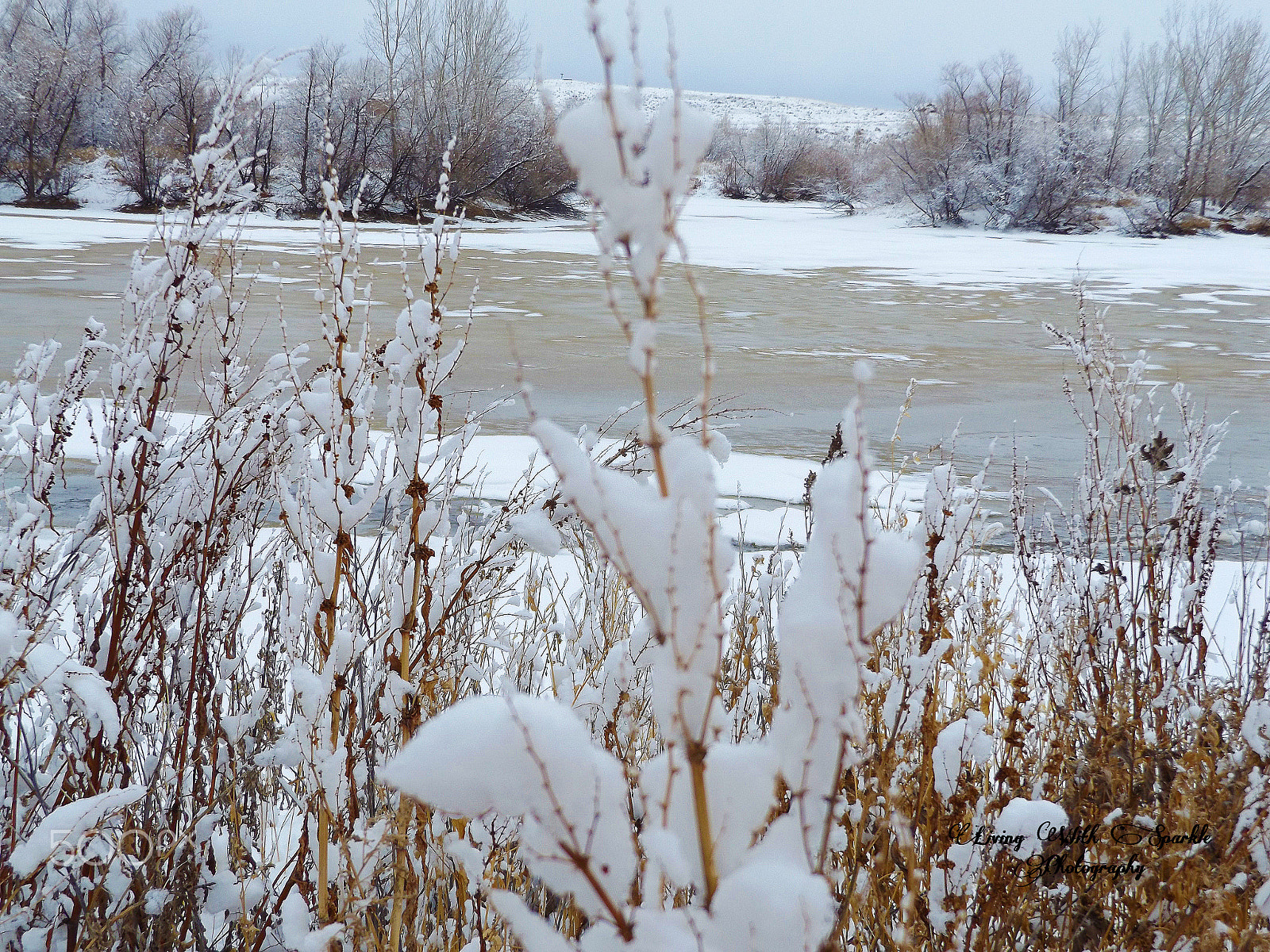 Fujifilm FinePix S8600 sample photo. Frozen lake photography