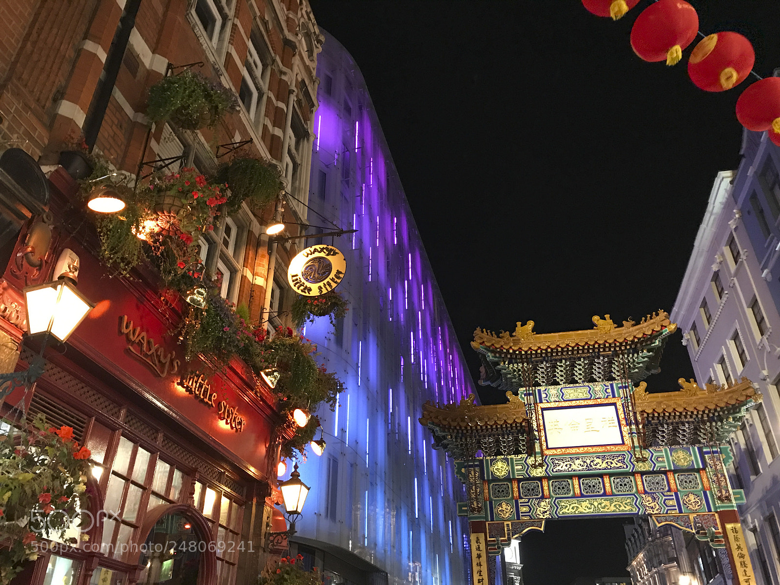 Apple iPhone 7 Plus sample photo. Chinatown london photography