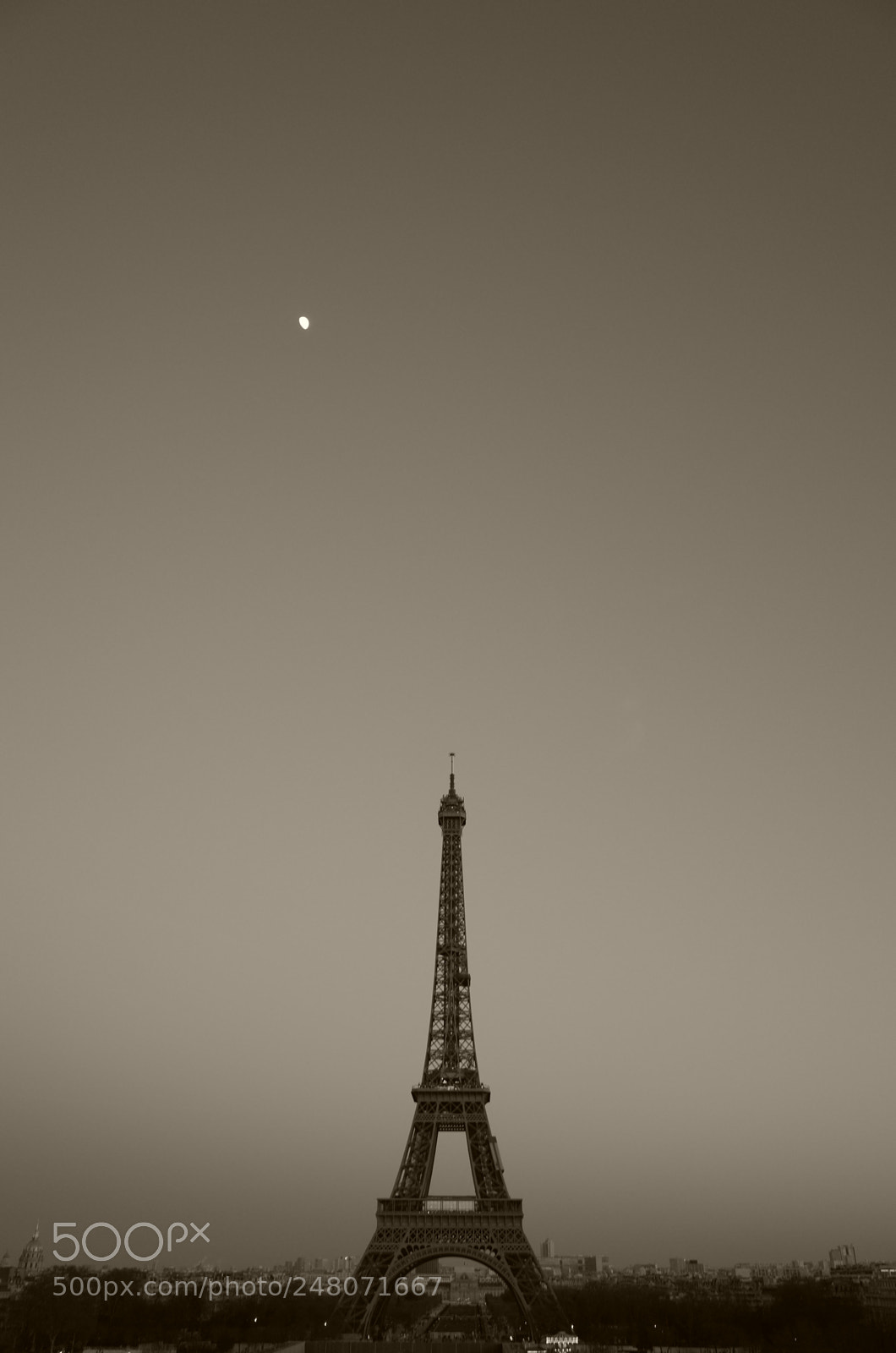 Ricoh GR sample photo. Eiffel tower photography