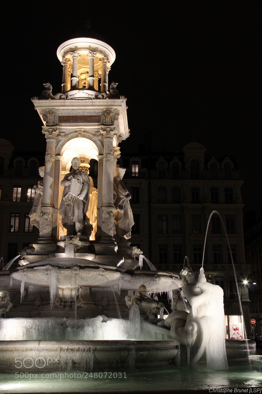 Canon EF-S 18-135mm F3.5-5.6 IS sample photo. Fontaine des jacobins photography