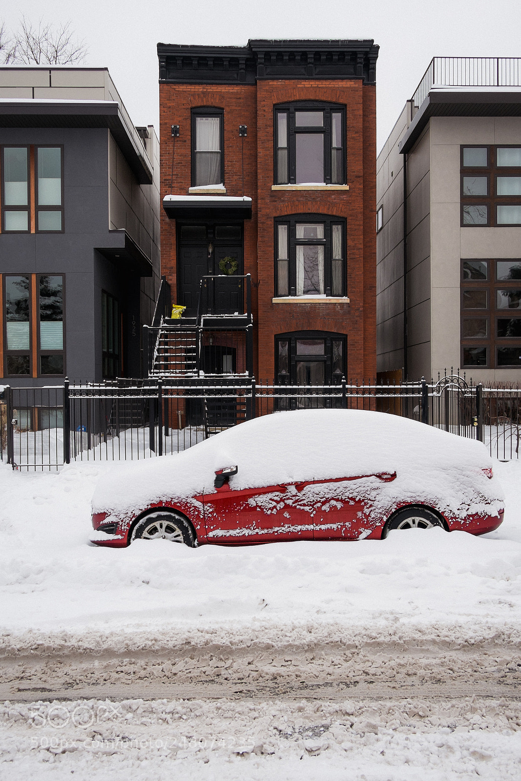 Fujifilm X-E1 sample photo. Solo parking on a photography