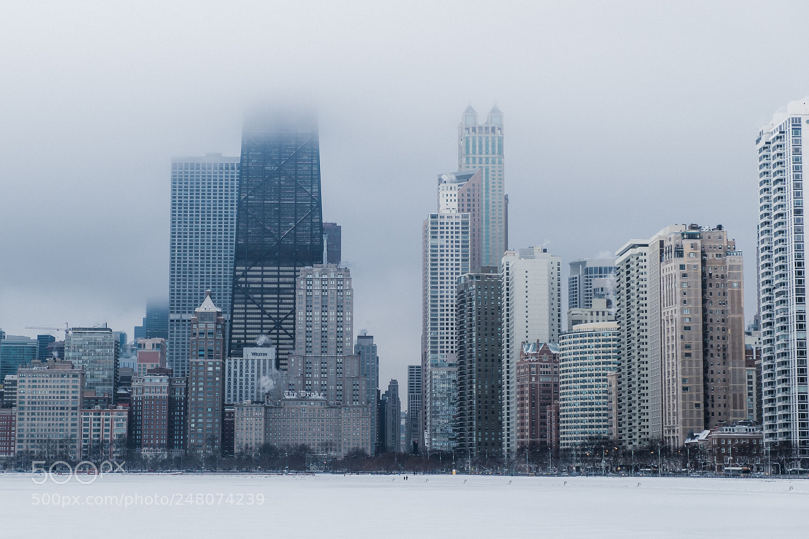 Fujifilm X-E1 sample photo. Chicago skyline with people photography