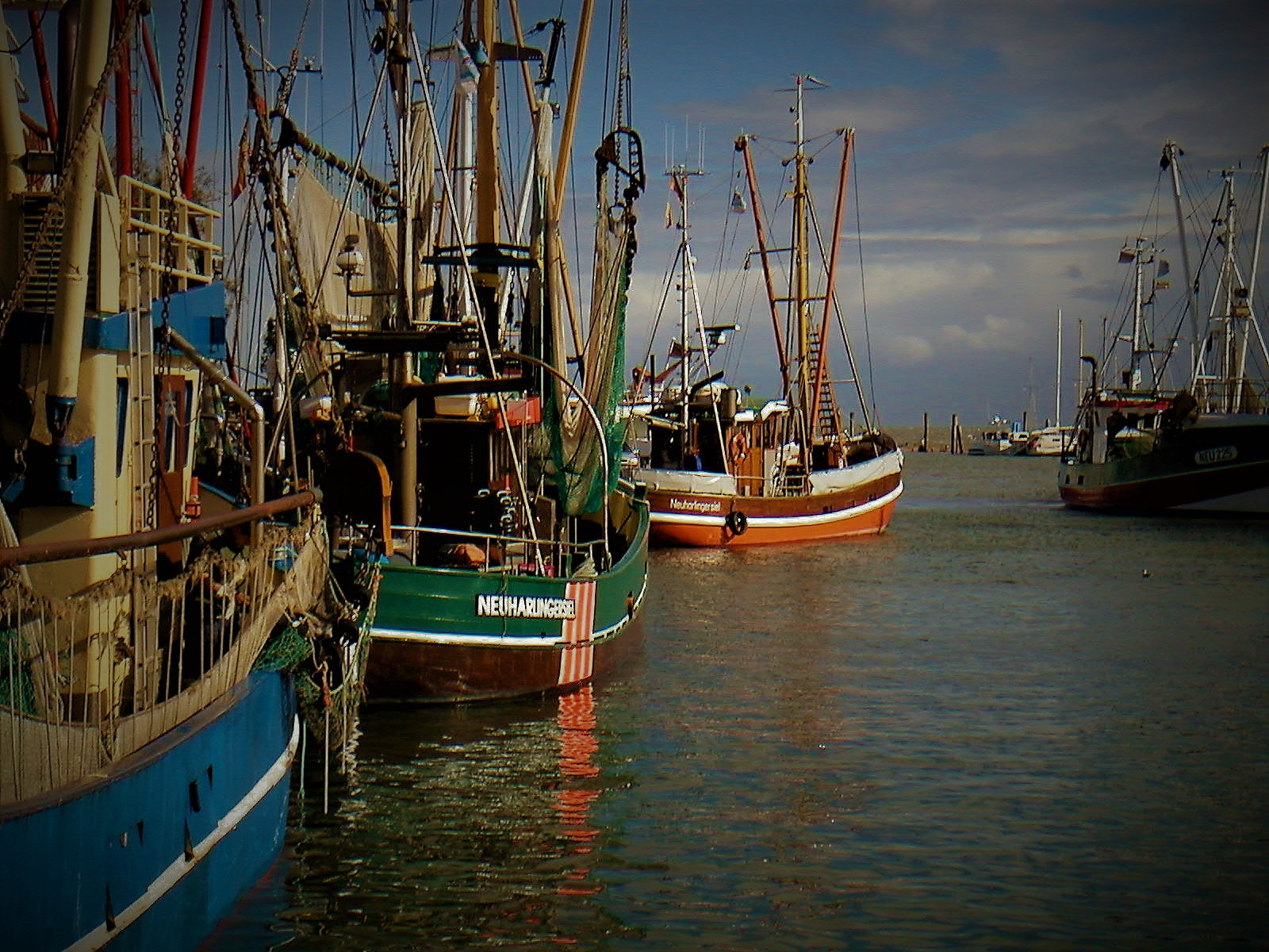 KONICA MINOLTA DiMAGE X sample photo. Port of fishers photography