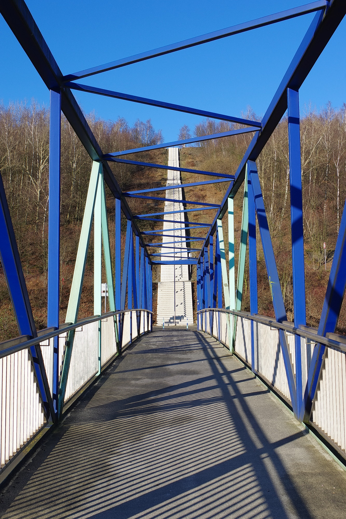 Pentax K-3 sample photo. On the bridge photography
