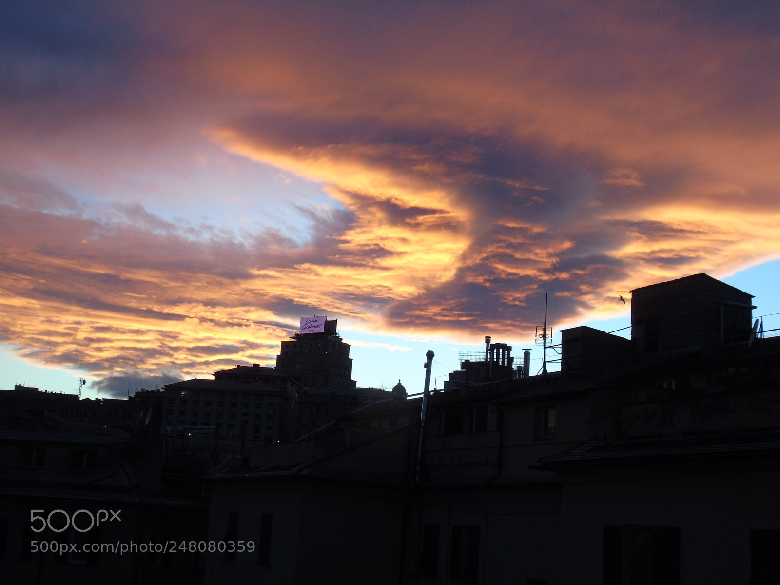 Sony Cyber-shot DSC-H400 sample photo. Drammatic su sunset photography