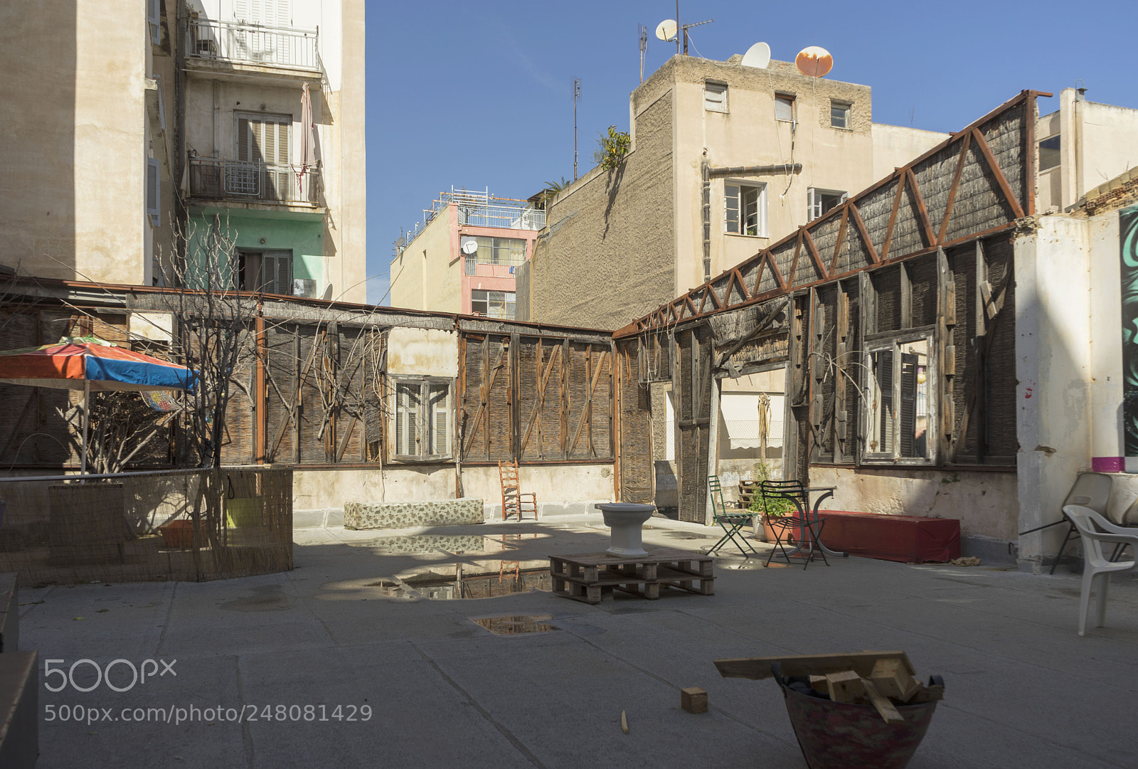 Sony a7 II sample photo. Roof photography