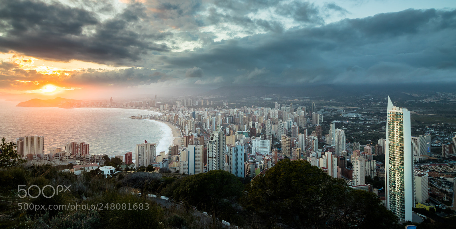 Canon EOS 80D sample photo. Dawn in benidorm photography