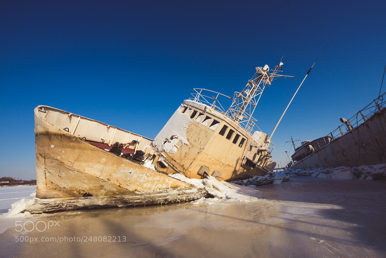 Nikon D800 sample photo. Abandoned ship photography