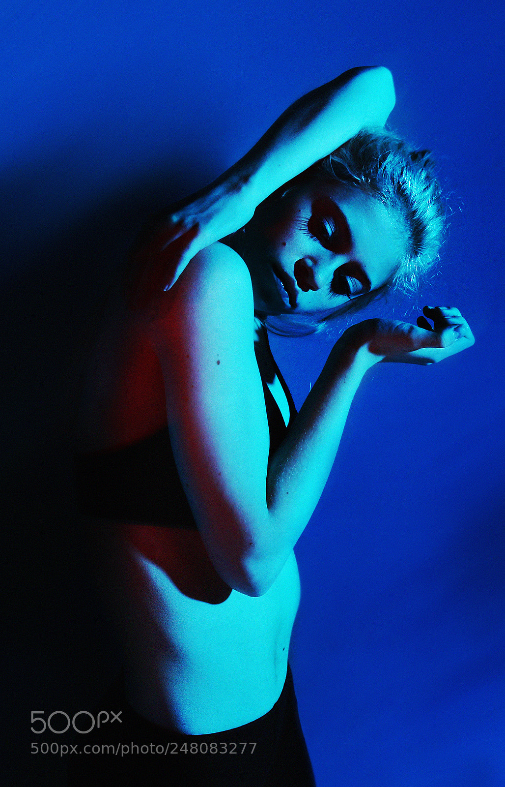 Canon EOS 7D Mark II sample photo. Blue photography