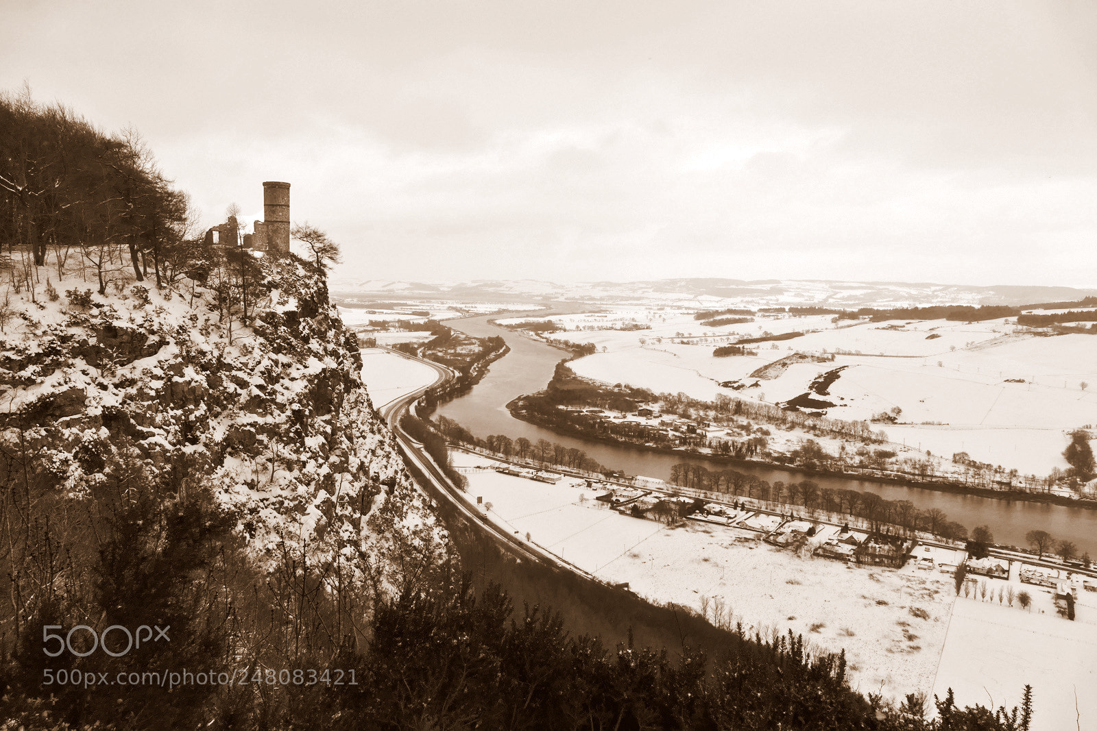 Panasonic Lumix DMC-FZ1000 sample photo. Kinnoull hill (sepia) photography