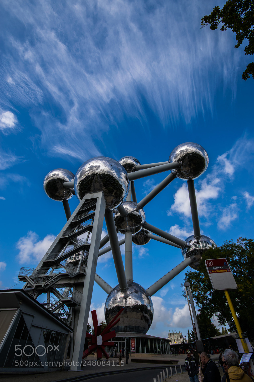 Nikon D5300 sample photo. Atomium photography