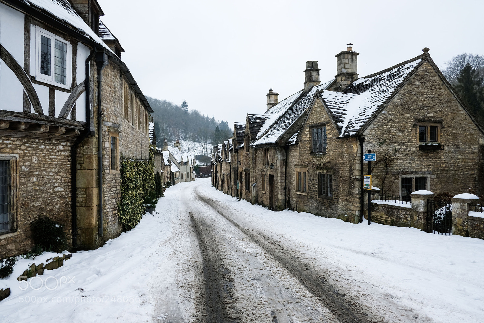 Fujifilm X-Pro2 sample photo. Castle combe photography