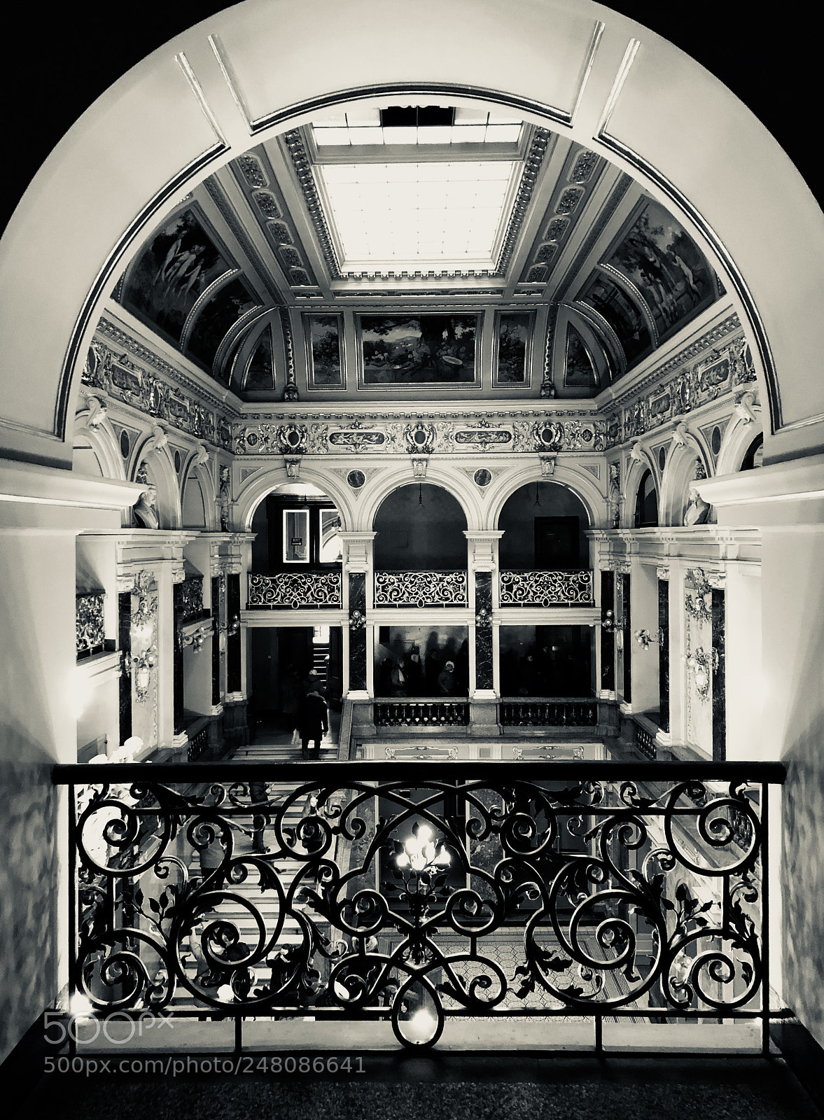 Apple iPhone 8 sample photo. Opera... lwów, ukraina photography