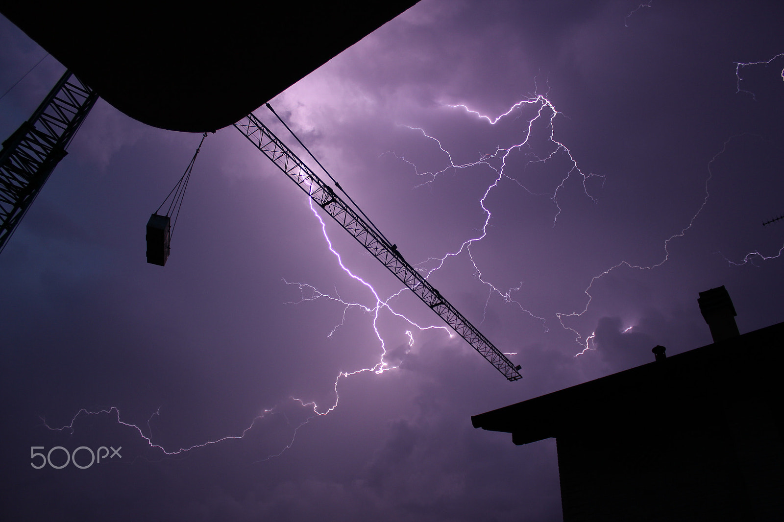 Canon EOS 550D (EOS Rebel T2i / EOS Kiss X4) sample photo. Thunderstorm photography