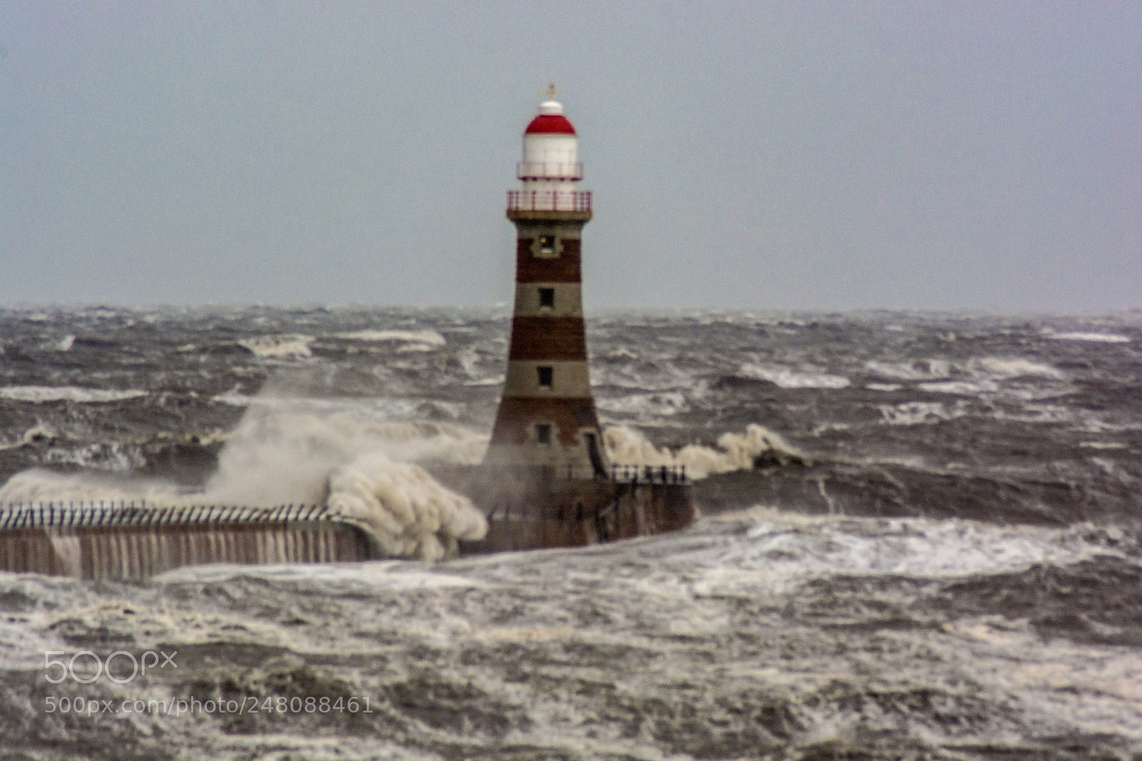 Nikon D5200 sample photo. The cruel sea tries photography