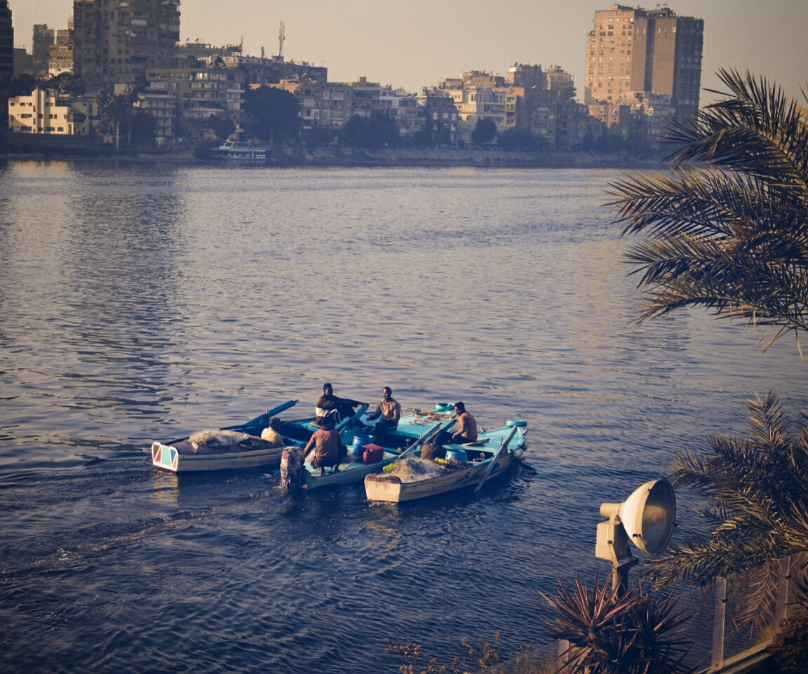 Nikon D5300 + Nikon AF-S DX Nikkor 35mm F1.8G sample photo. Fishing on the nile photography